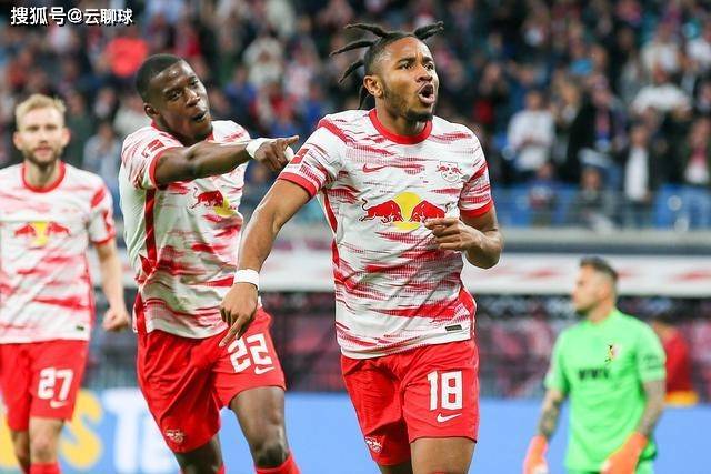 2026石屏异龙湖马拉松落幕 6000名选手体验独特赛道